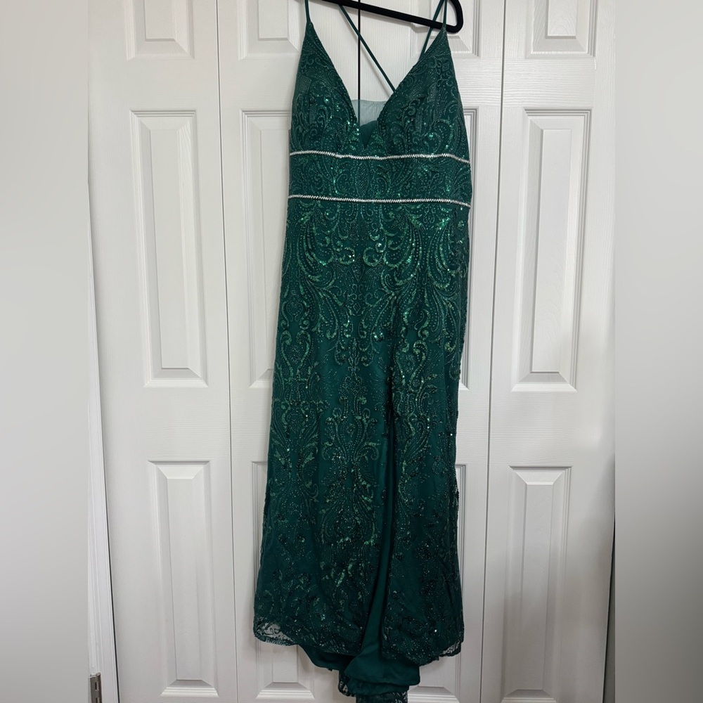 Elegant Teal Evening Gown with Slit